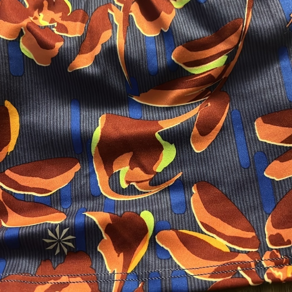 Athleta Conscious Crop printed top/bra - Picture 4 of 4